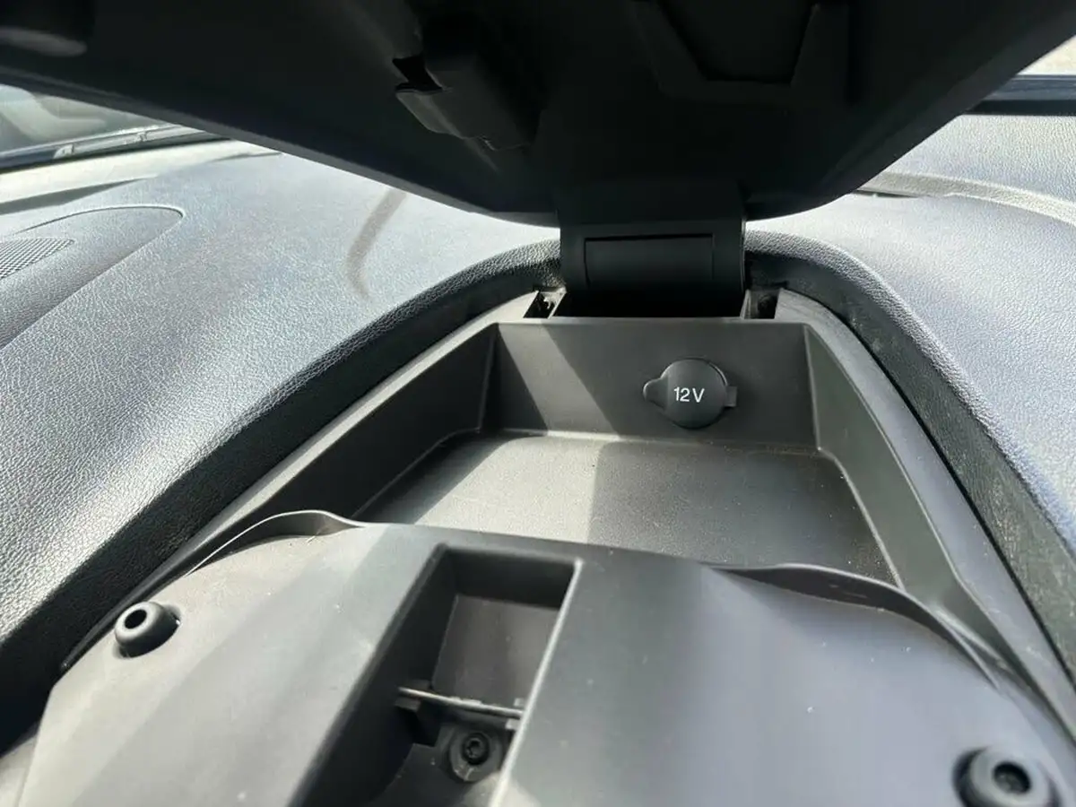 2014-ford-transit-connect-16tdci-l1-trend-200-panel-big-25