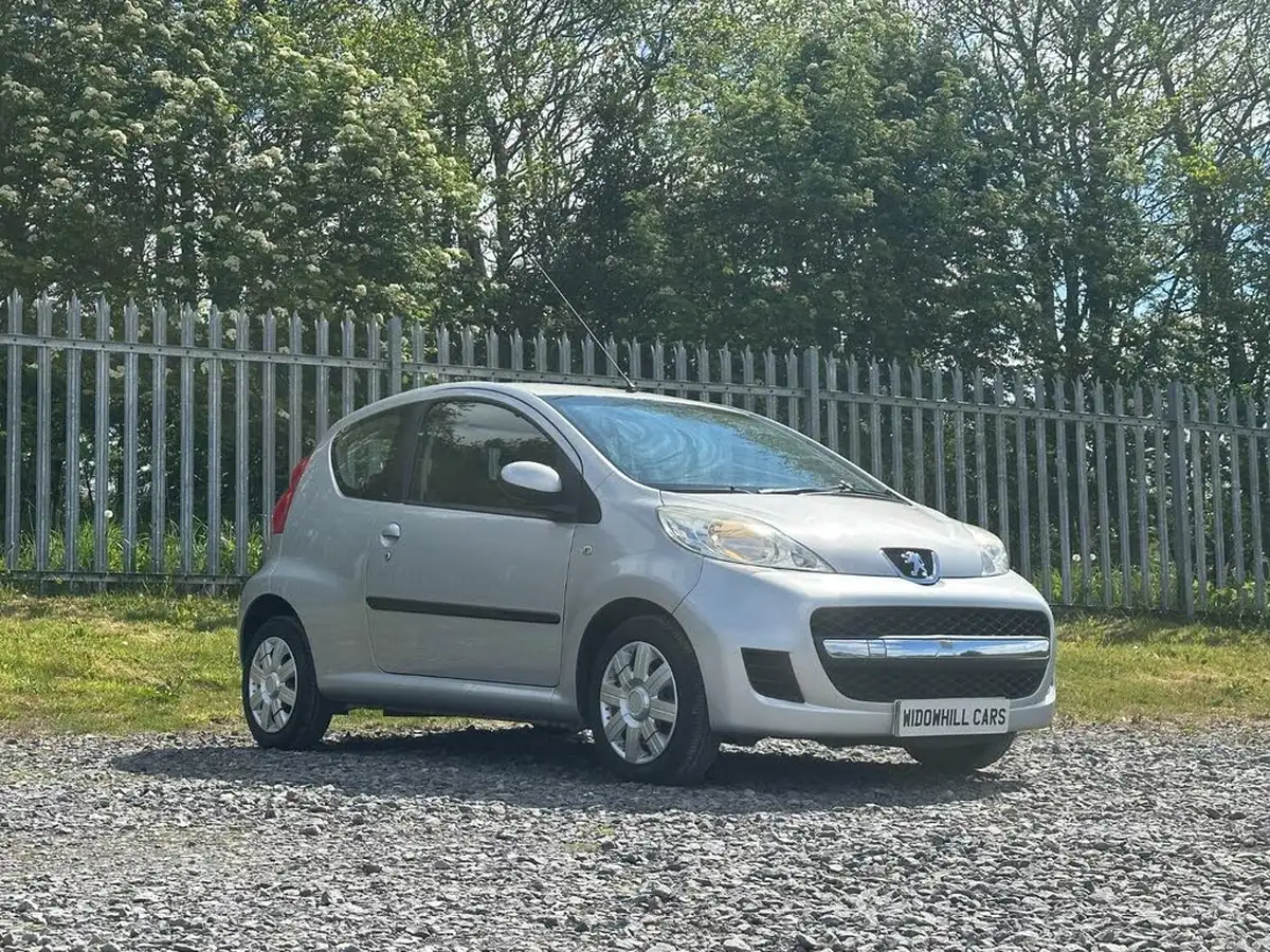 2009-peugeot-107-10-urban-12v-3d-big-4