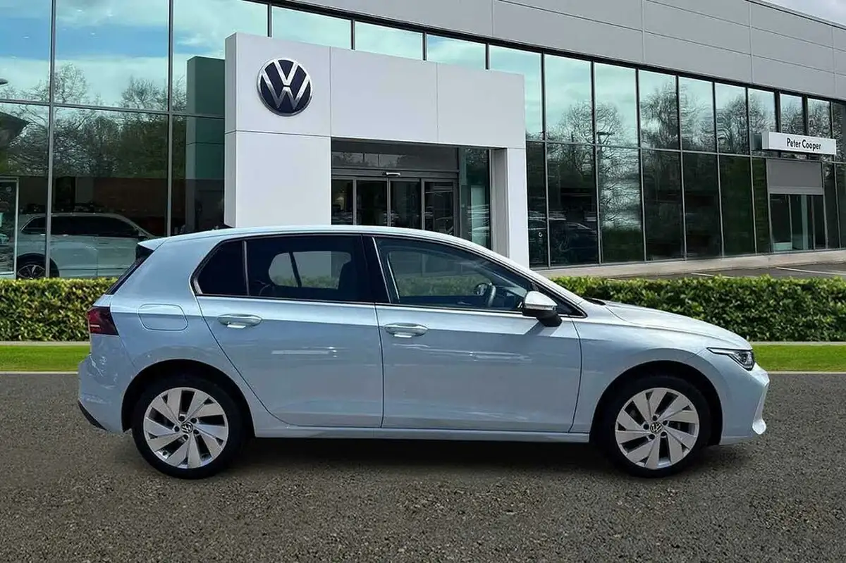 2024-volkswagen-golf-15-tsi-match-115ps-big-3