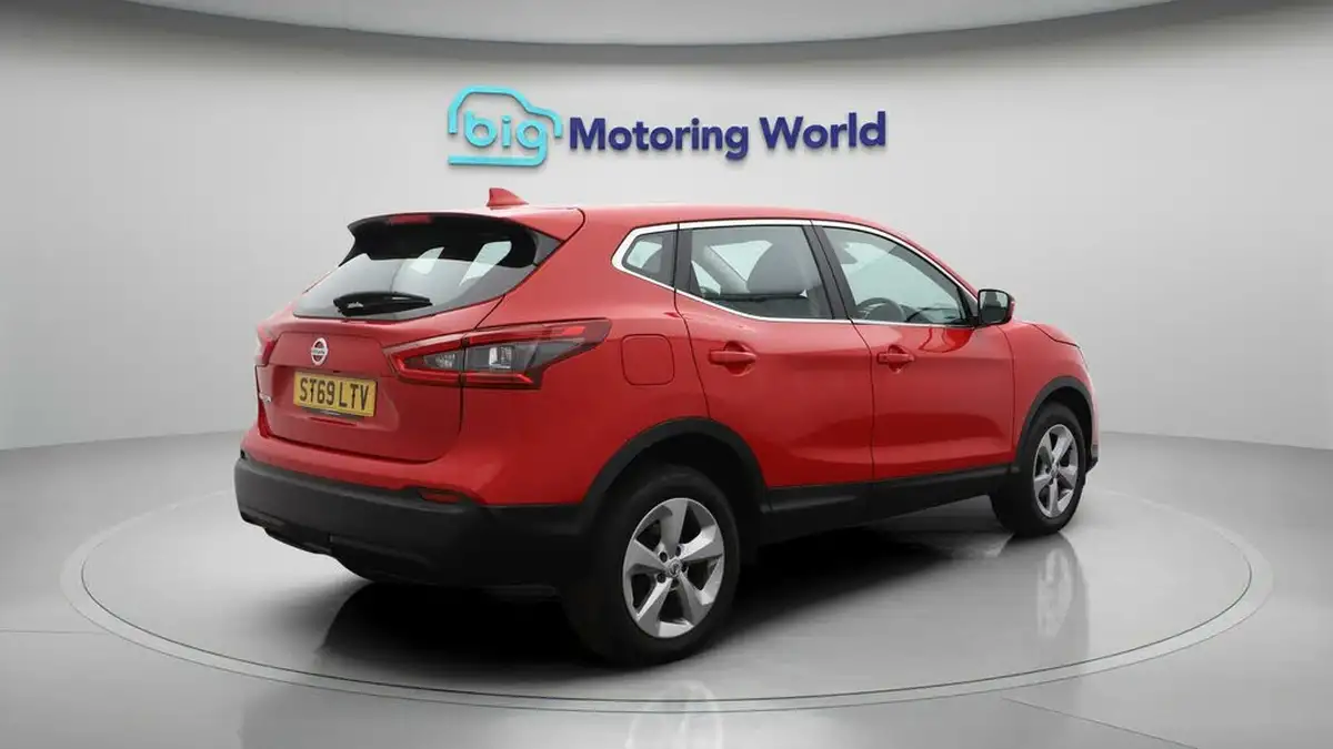 2020-nissan-qashqai-13-dig-t-acenta-premium-140ps-big-7