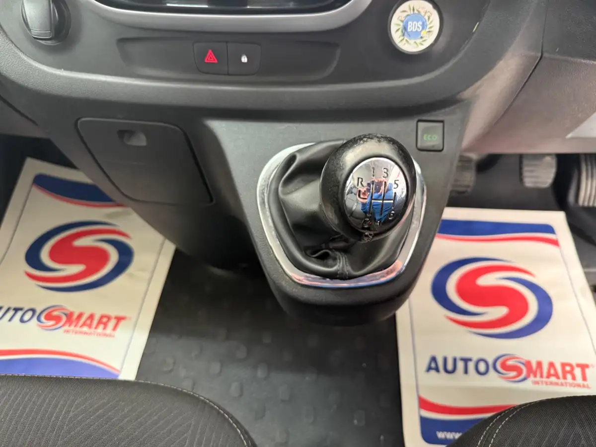 2019-renault-trafic-16dci-sl27-120-sport-nav-e6-panel-van-big-23