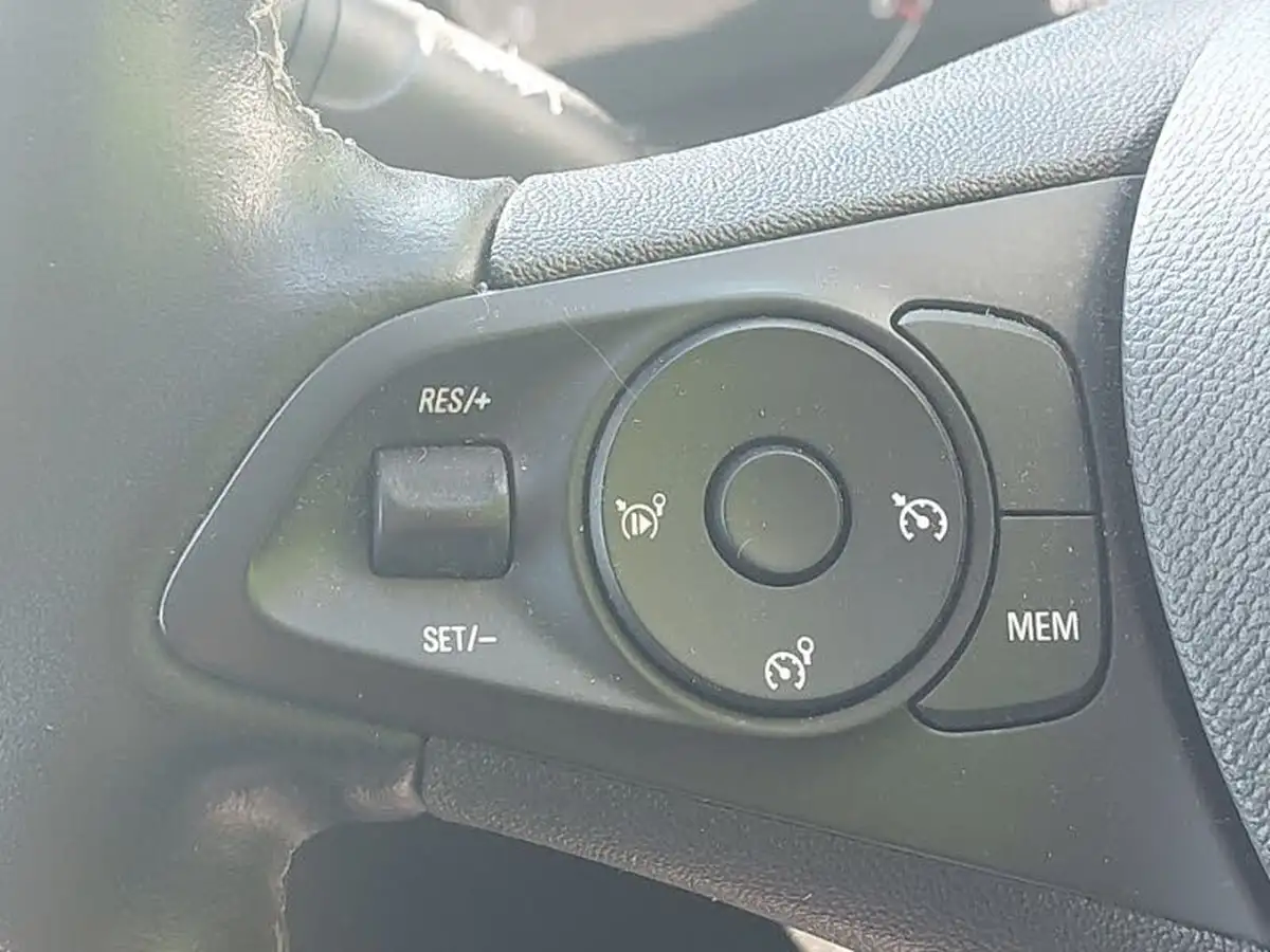 2022-vauxhall-corsa-12i-se-edition-big-12