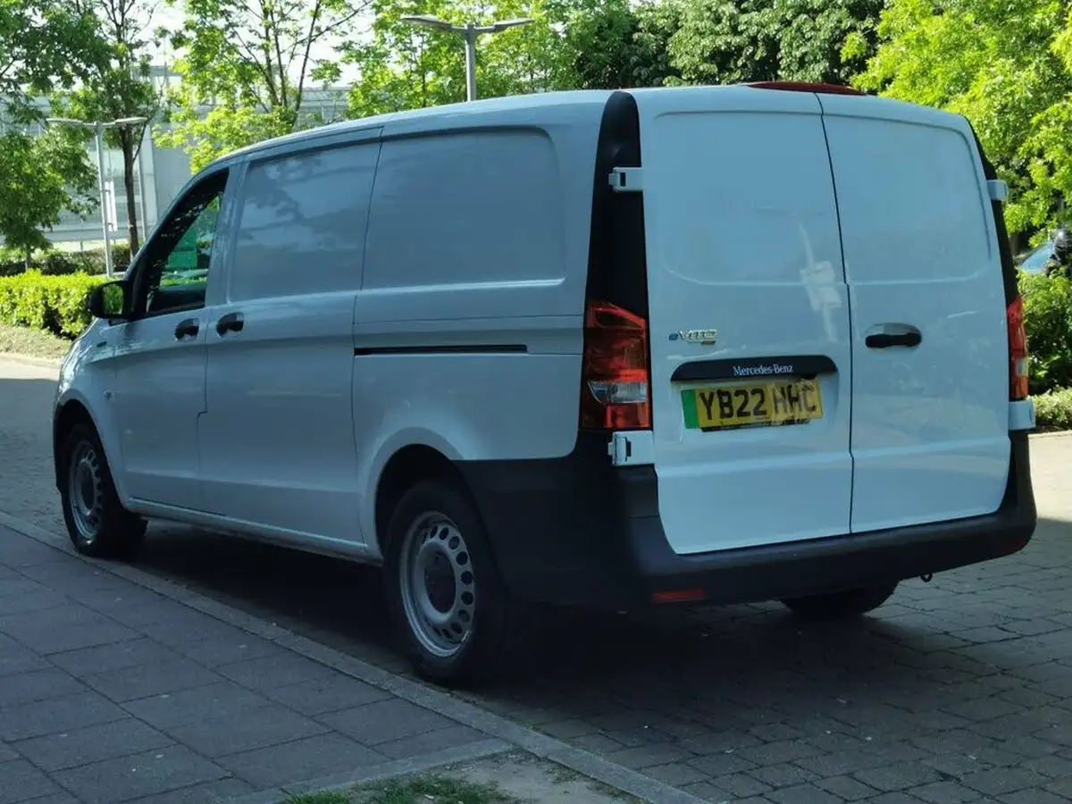 2022-mercedes-benz-vito-e-progressive-l2-big-3