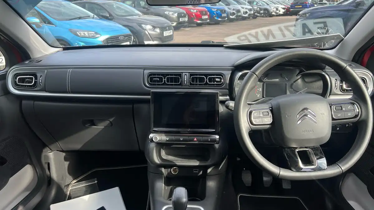 2022-citroen-c3-12-puretech-saint-james-83ps-big-4