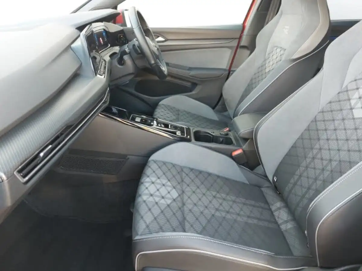 2022-volkswagen-golf-20tdi-r-line-estate-dsg-big-4