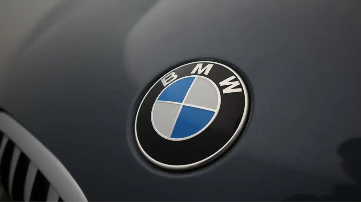 2021-bmw-x1-15-xdrive-25e-phev-xline-big-20
