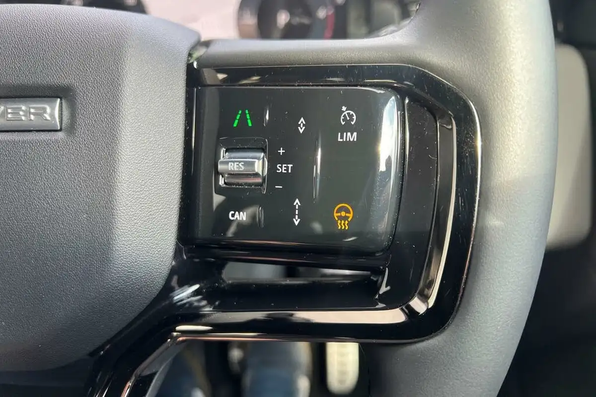 2024-land-rover-range-rover-evoque-20-d200-dynamic-se-big-42