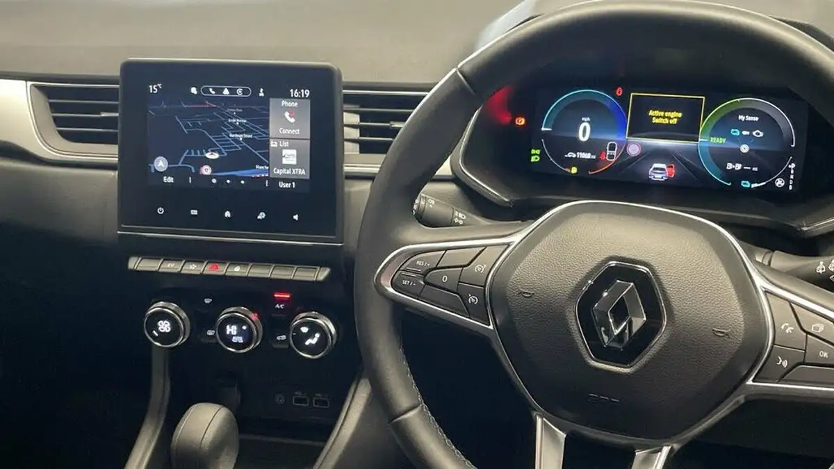 2023-renault-captur-16-techno-160ps-plug-in-big-15