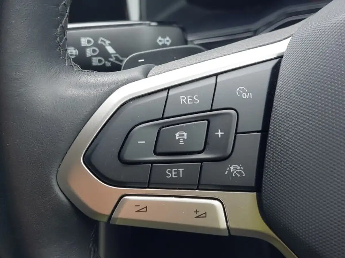 2023-volkswagen-polo-10-tsi-life-dsg-big-12