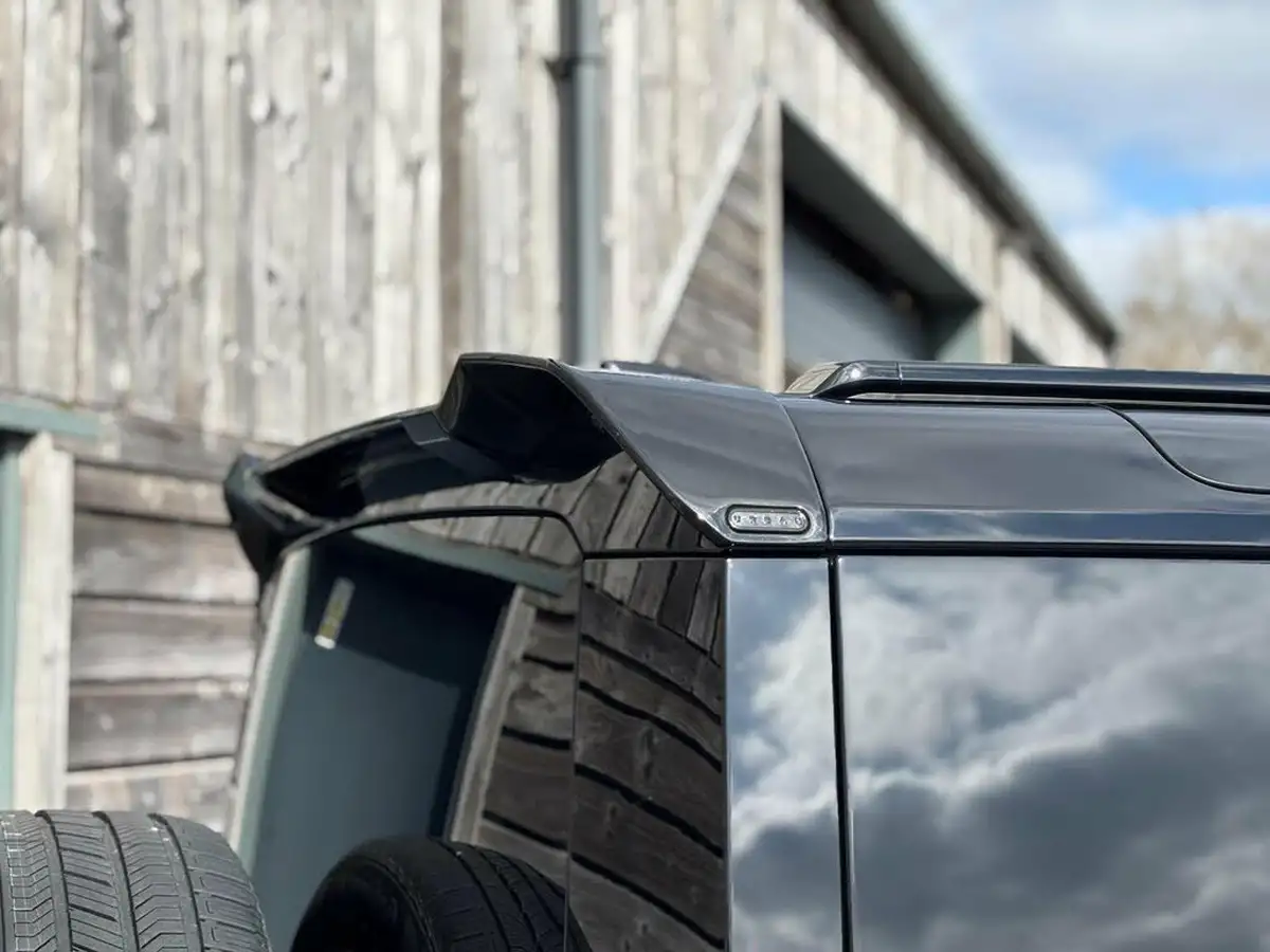 2022-land-rover-110-defender-30-d300-hard-top-hse-110-big-69