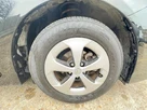 2012-toyota-prius-small-43