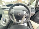 2012-toyota-prius-small-19