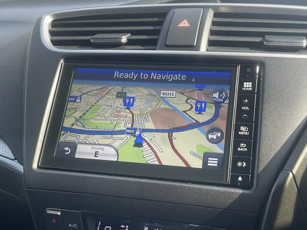 2016-honda-civic-18-ex-plus-honda-connect-with-navi-tourer-auto-big-2