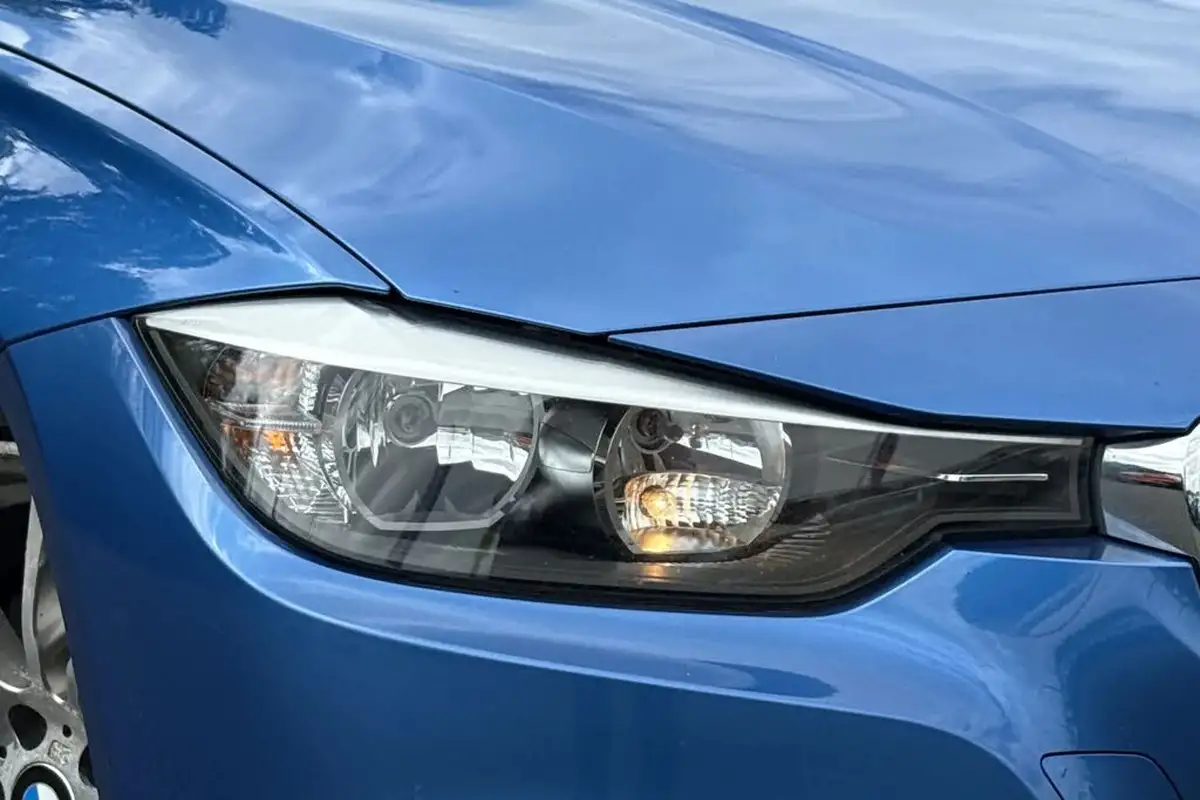 2015-bmw-3-series-20td-320d-xdrive-m-sport-184bhp-saloon-4d-big-24
