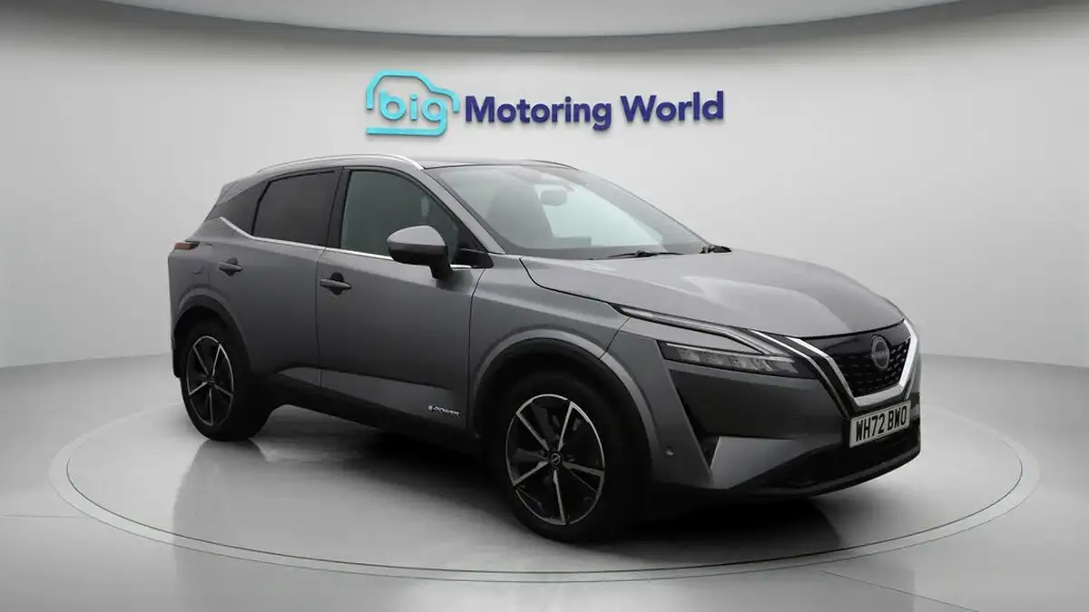 2023-nissan-qashqai-15-tekna-big-1