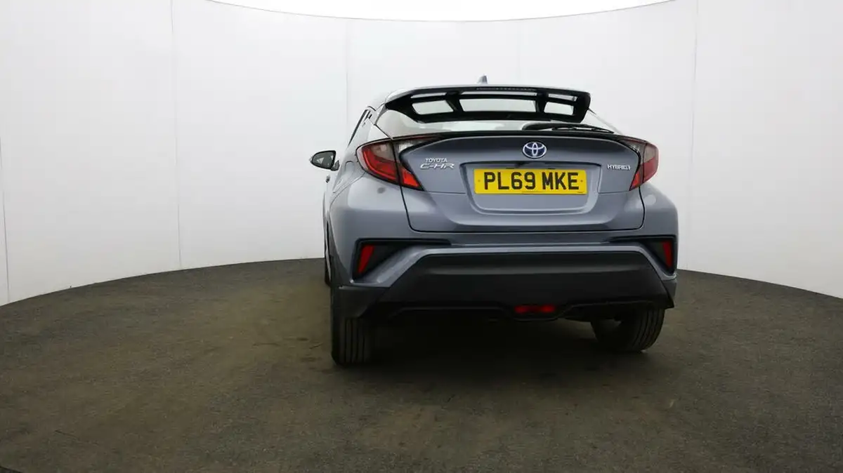 2020-toyota-c-hr-18-vvt-i-icon-parking-pack-big-56
