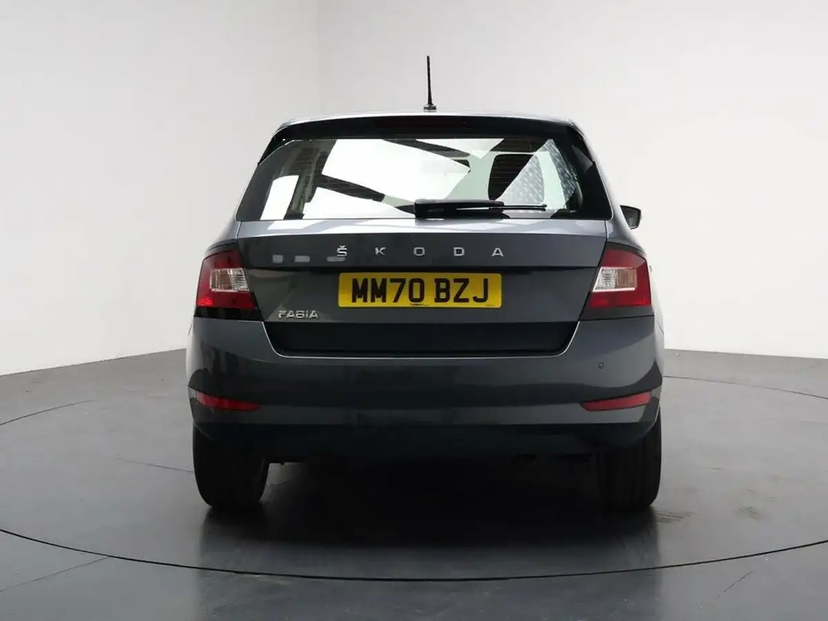 2021-skoda-fabia-10-mpi-se-big-7