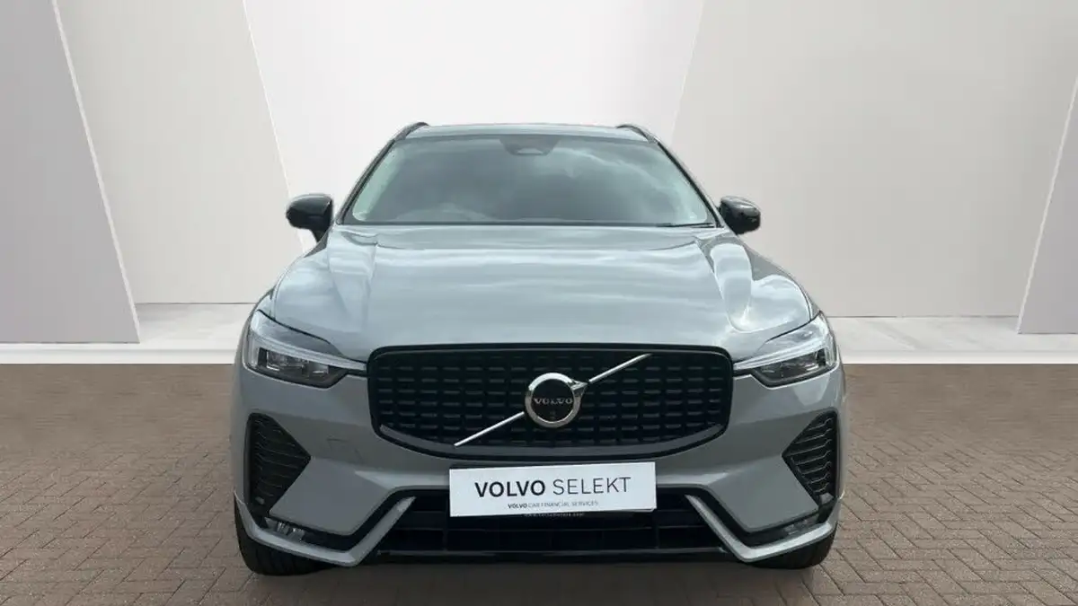 2023-volvo-xc60-20td-b4-plus-dark-big-7