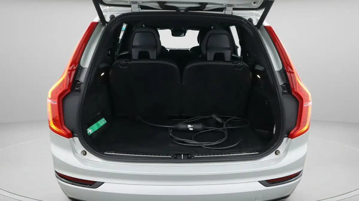 2021-volvo-xc90-20-t8-r-design-390bhp-big-21