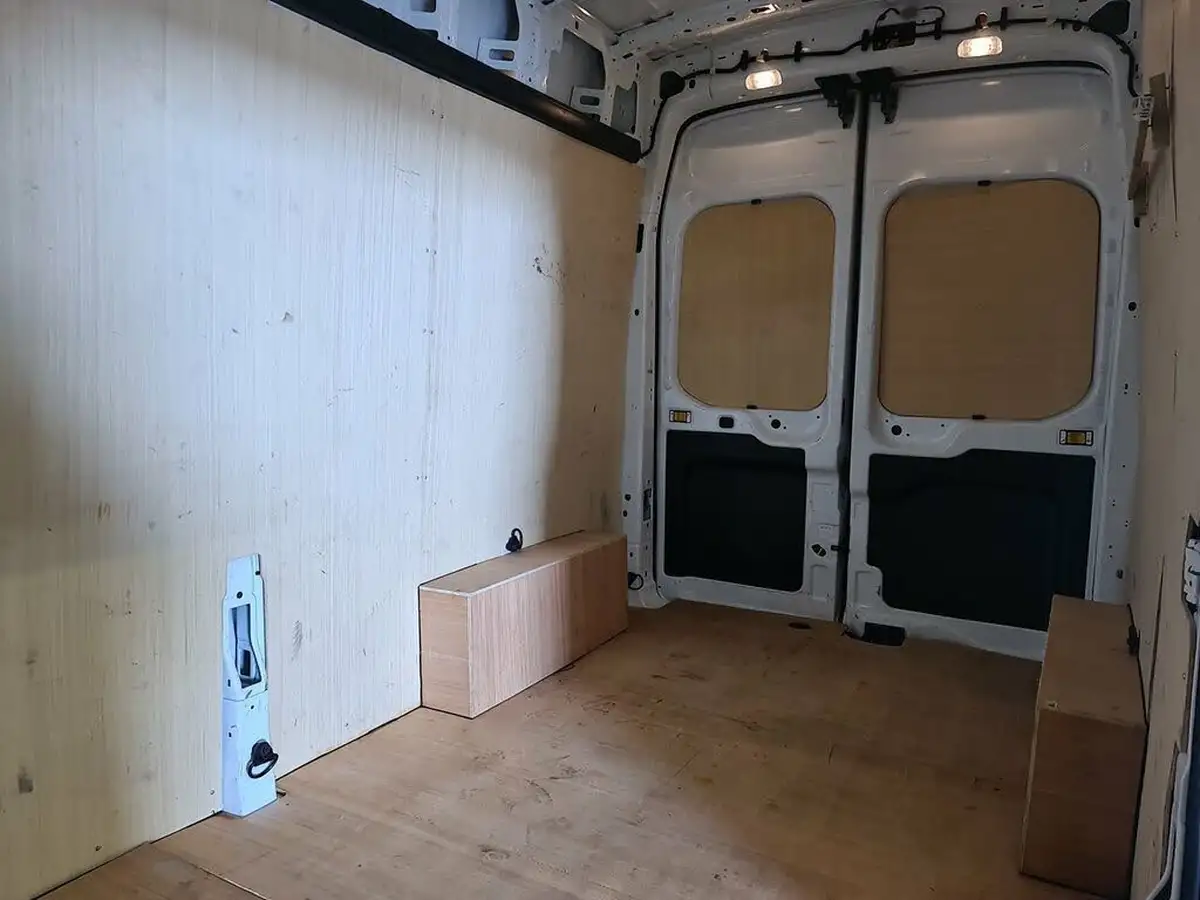 2024-ford-transit-big-7