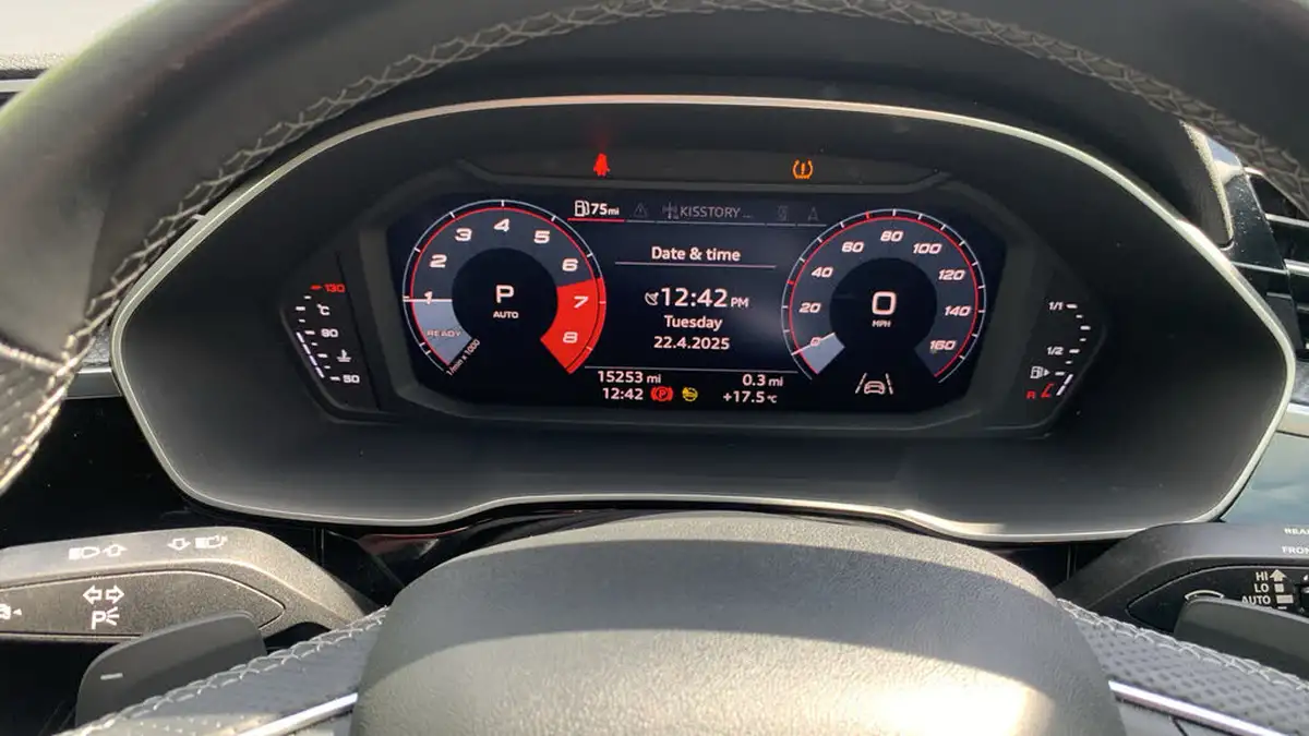 2021-audi-q3-15-35-tfsi-black-edition-codcomfort-sound-pack-station-wagon-big-12