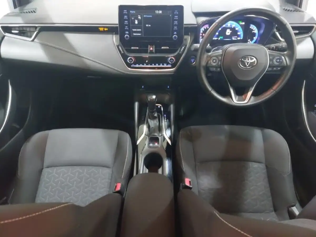 2022-toyota-corolla-20-vvt-i-icon-193bhp-hatchback-big-2