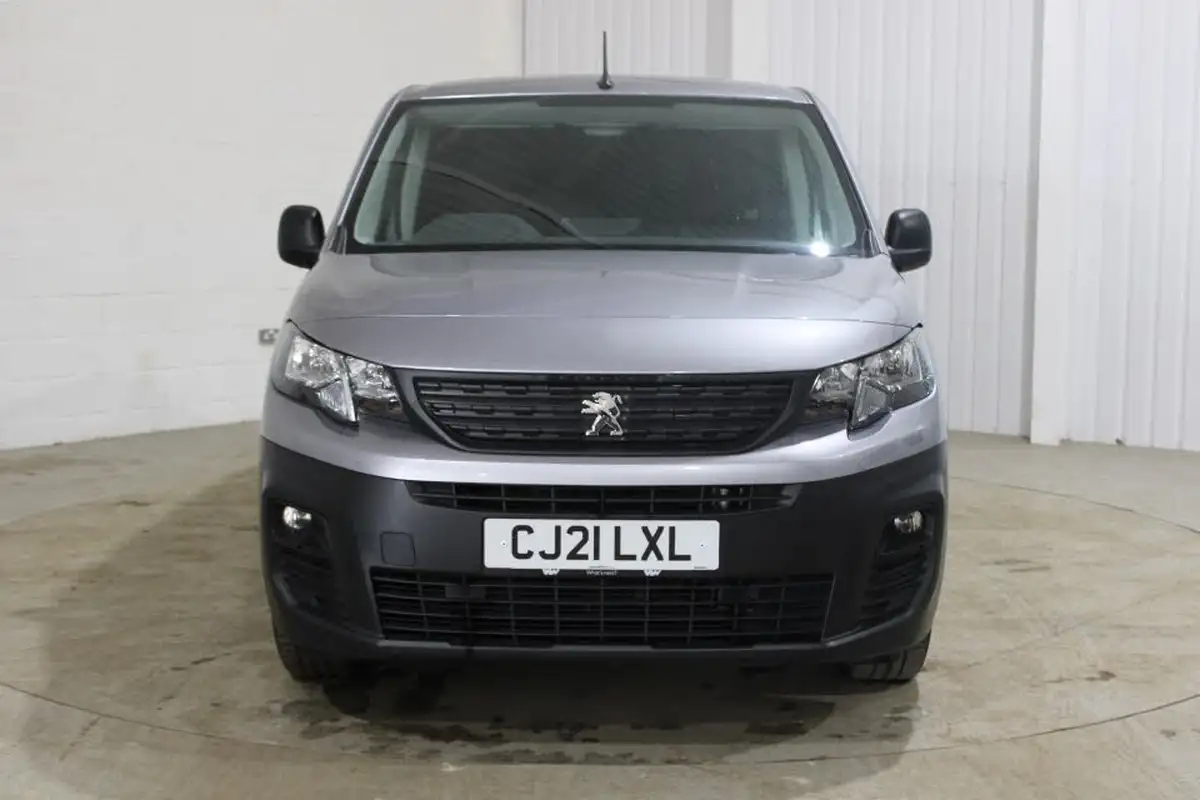 2021-peugeot-partner-15-bluehdi-1000-professional-100ps-eu6dt-panel-big-9