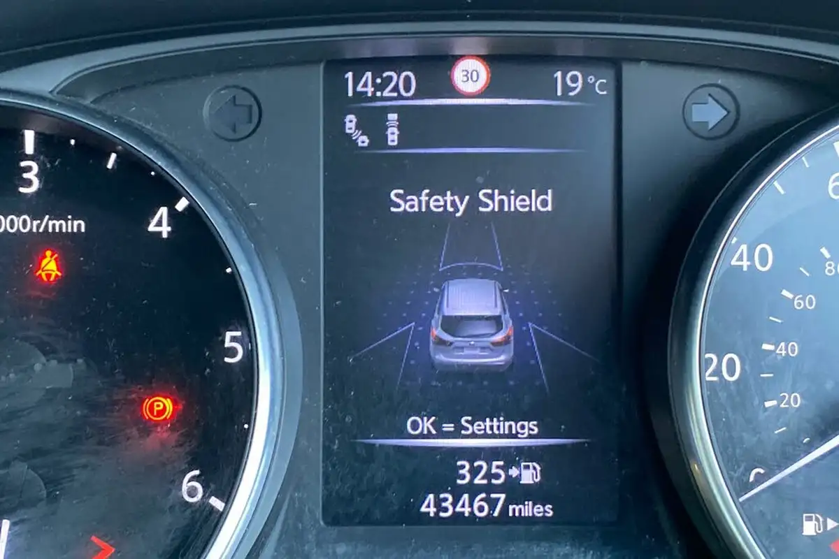 2018-nissan-qashqai-16dci-tekna-big-49