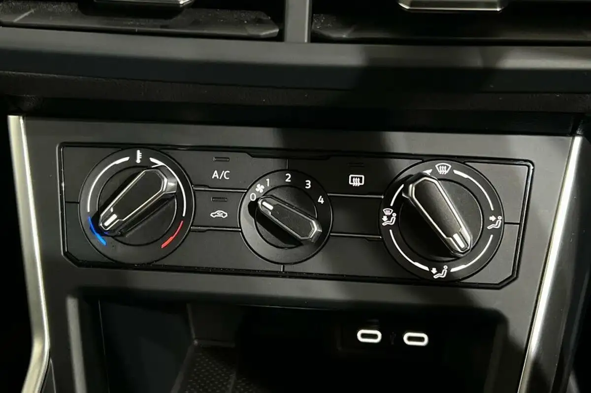 2023-volkswagen-taigo-10-tsi-life-110ps-big-31