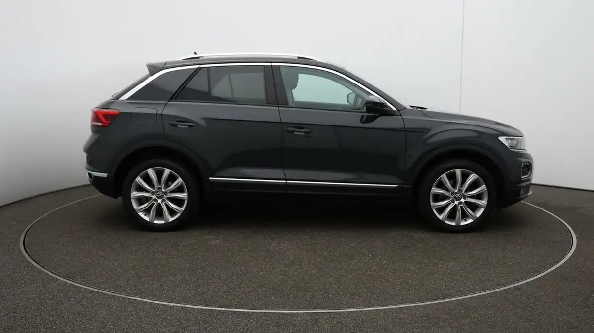 2021-volkswagen-t-roc-20-tsi-sel-big-48