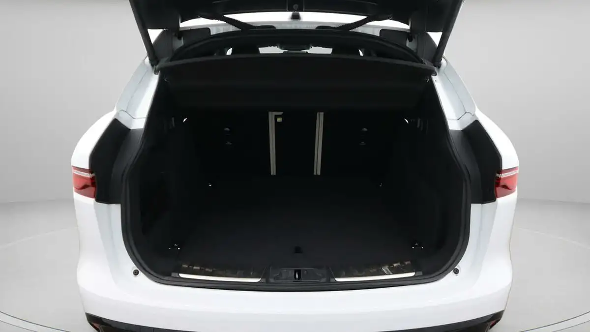 2021-jaguar-f-pace-20-d200-r-dynamic-se-mhev-big-17