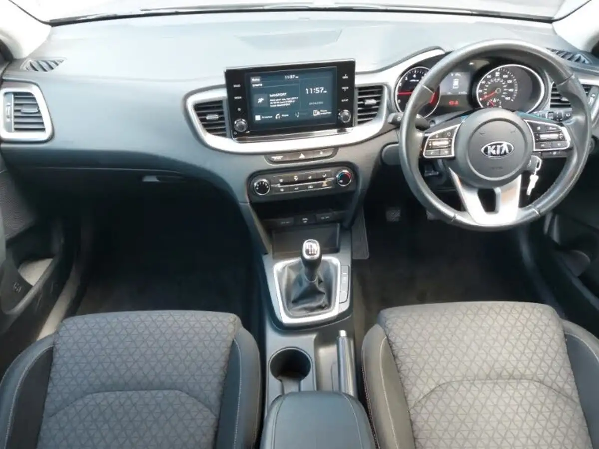 2020-kia-xceed-10-t-gdi-2-big-2