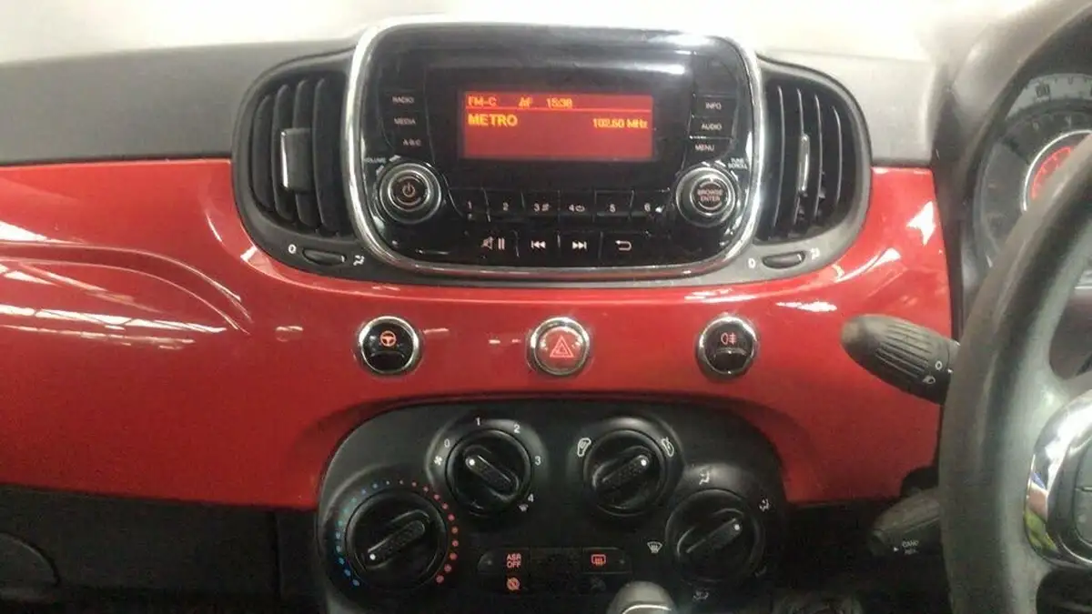 2017-fiat-500-12-pop-dualogic-big-12