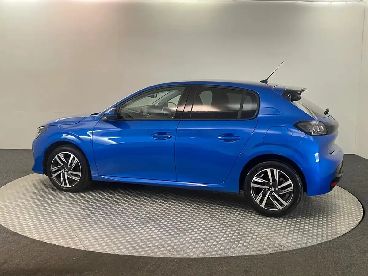2021-peugeot-208-12-puretech-allure-100bhp-big-8