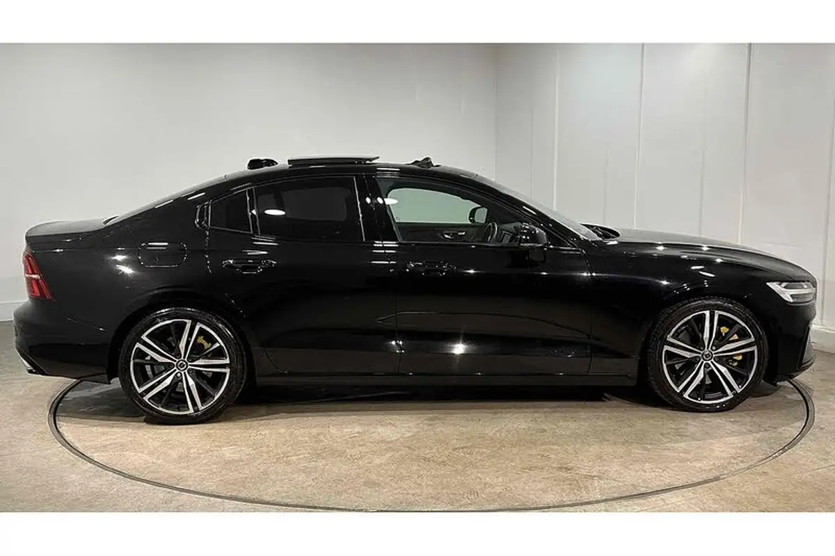 2019-volvo-s60-20-t5-r-design-plus-big-4