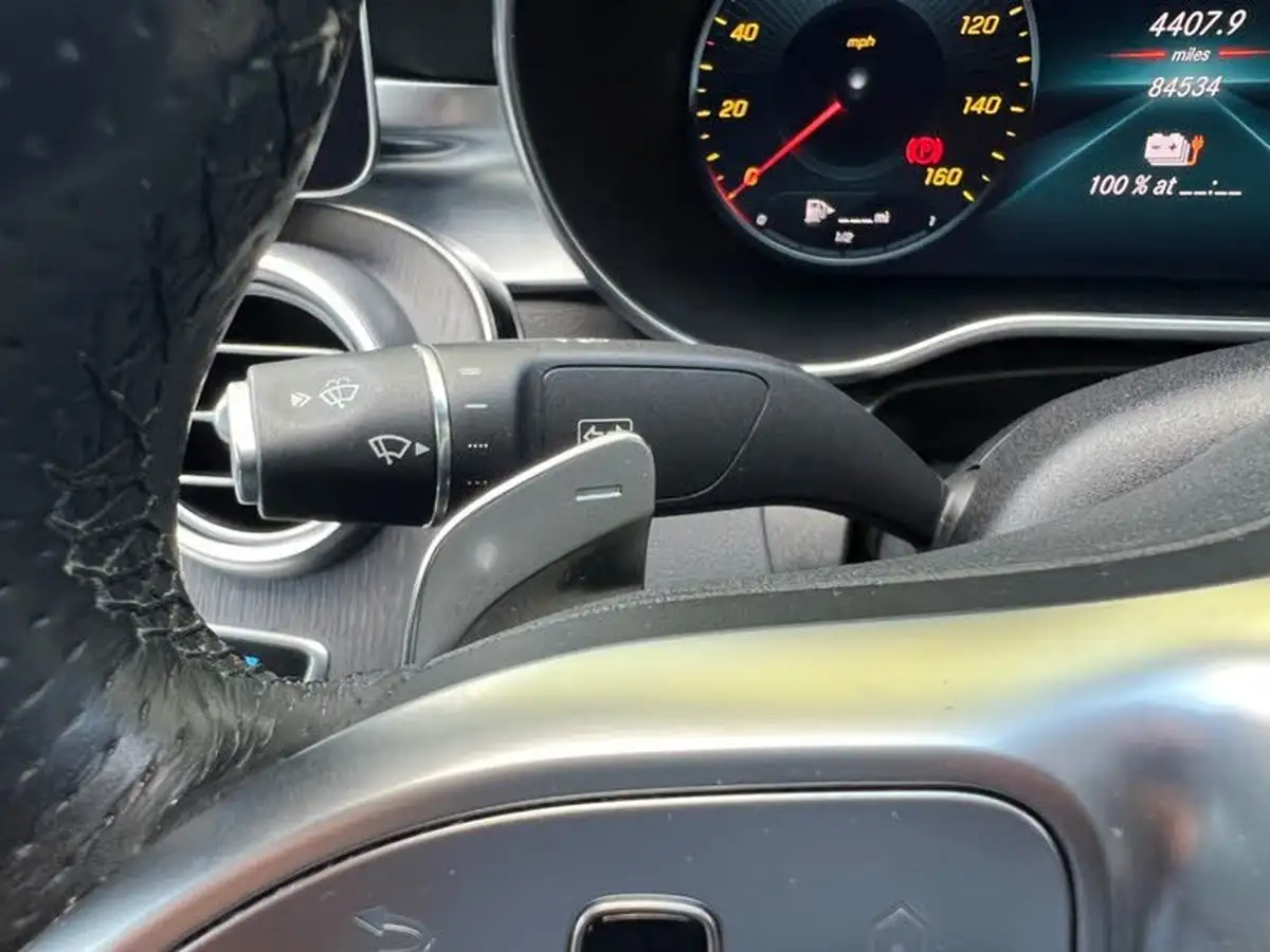 2021-mercedes-benz-c-class-20d-c300de-amg-line-edition-saloon-4d-big-31