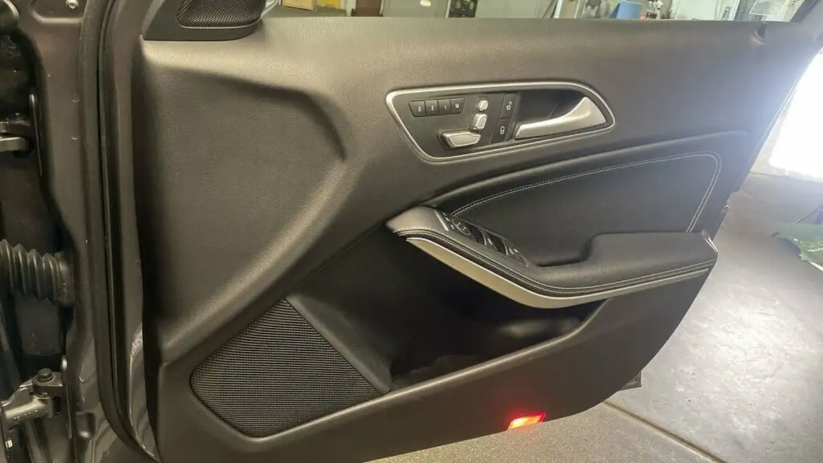 2018-mercedes-benz-a-class-16-a200-sport-edition-plus-7g-dct-big-25