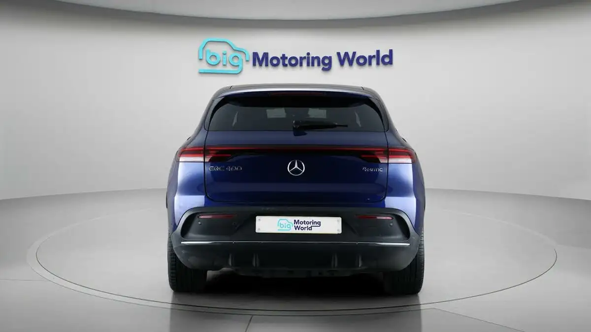 2021-mercedes-benz-eqc-e-eqc-400-amg-line-big-5