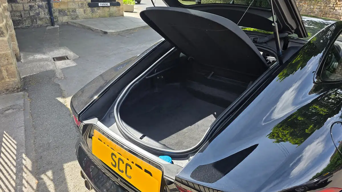 2023-jaguar-f-type-50-v8-p450-75-awd-coupe-big-17