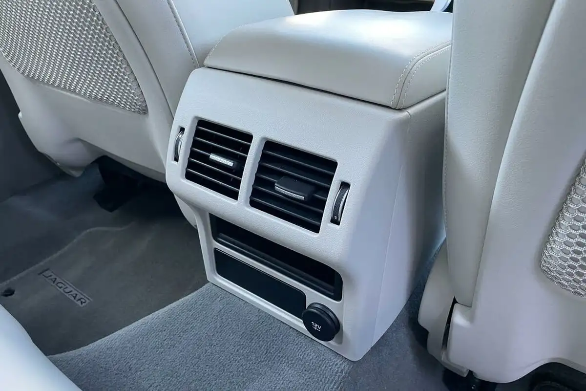 2018-jaguar-xf-20i-portfolio-250ps-saloon-4d-1998cc-big-31