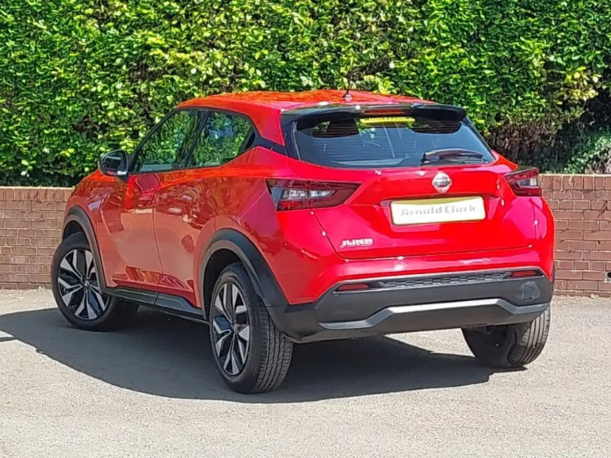 2022-nissan-juke-10-dig-t-acenta-dct-big-1
