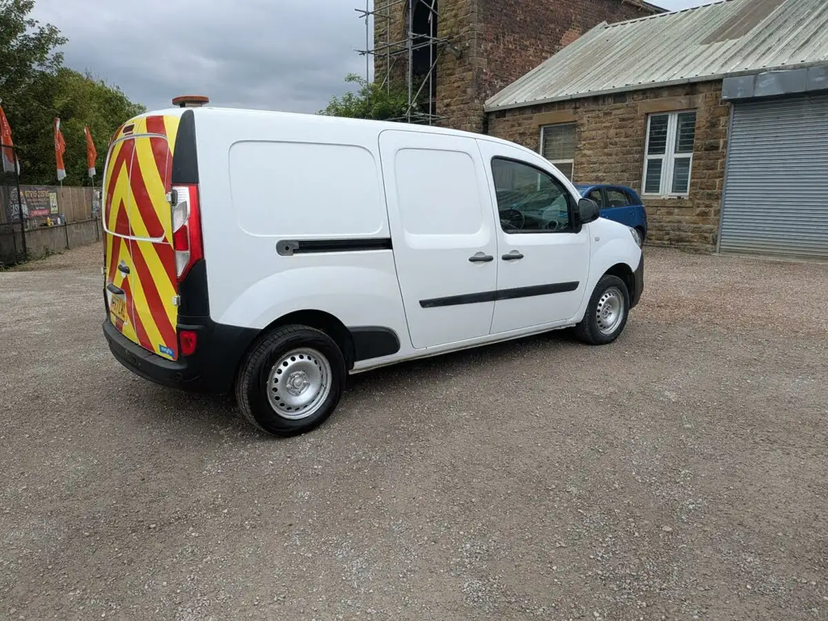 2017-renault-kangoo-maxi-15td-ll21-energy-dci-110-maxi-business-eu6-panel-1461cc-big-40
