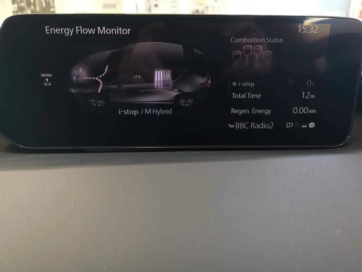 2025-mazda-mazda3-20-e-skyactiv-x-exclusive-line-hatchback-5d-big-33