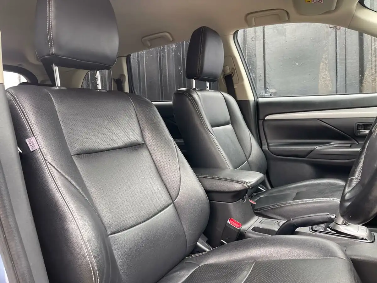 2015-mitsubishi-outlander-20-gx3h-5st-big-23