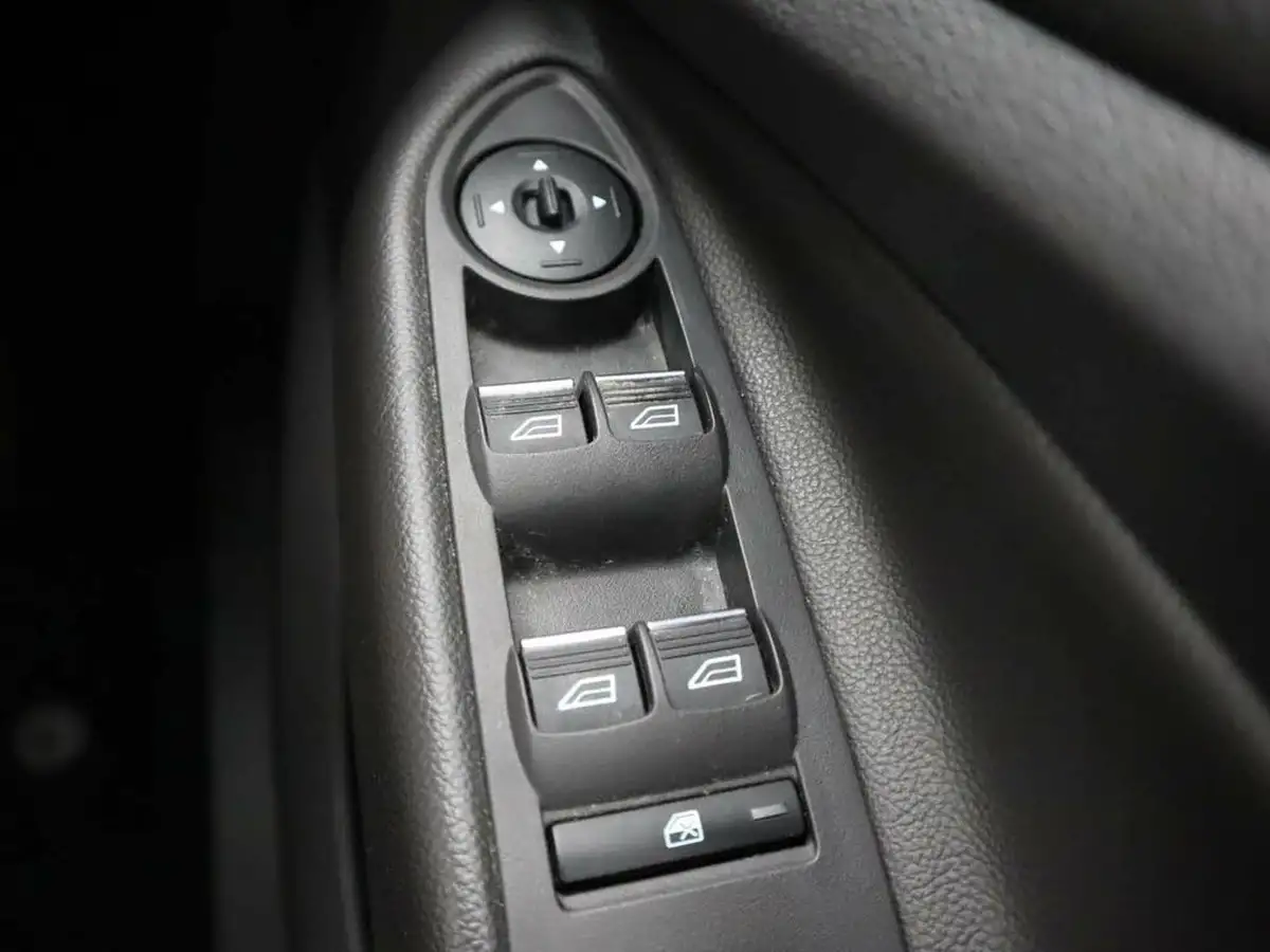 2018-ford-kuga-20tdci-zetec-150ps-awd-big-36