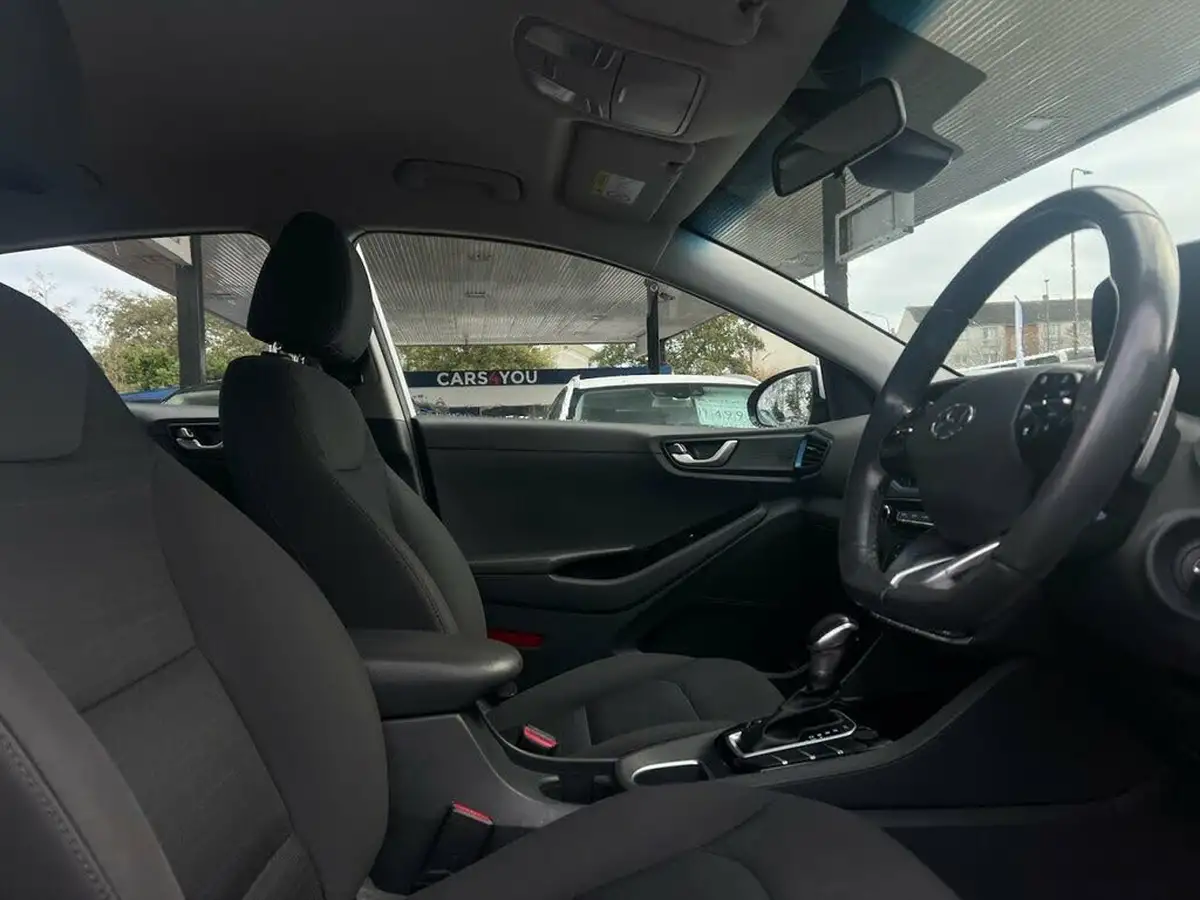 2019-hyundai-ioniq-16-gdi-se-hybrid-big-7
