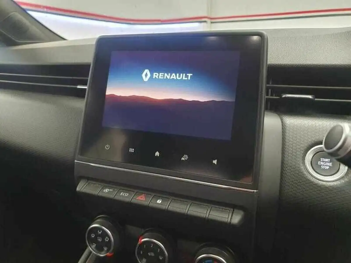 2020-renault-clio-10-sce-iconic-75bhp-big-14