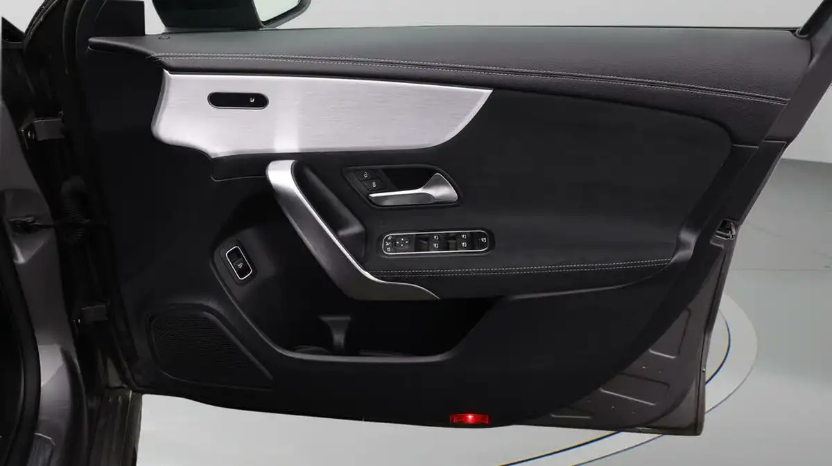 2022-mercedes-benz-a-class-13-a180-amg-line-premium-edition-saloon-4d-7g-dct-big-14