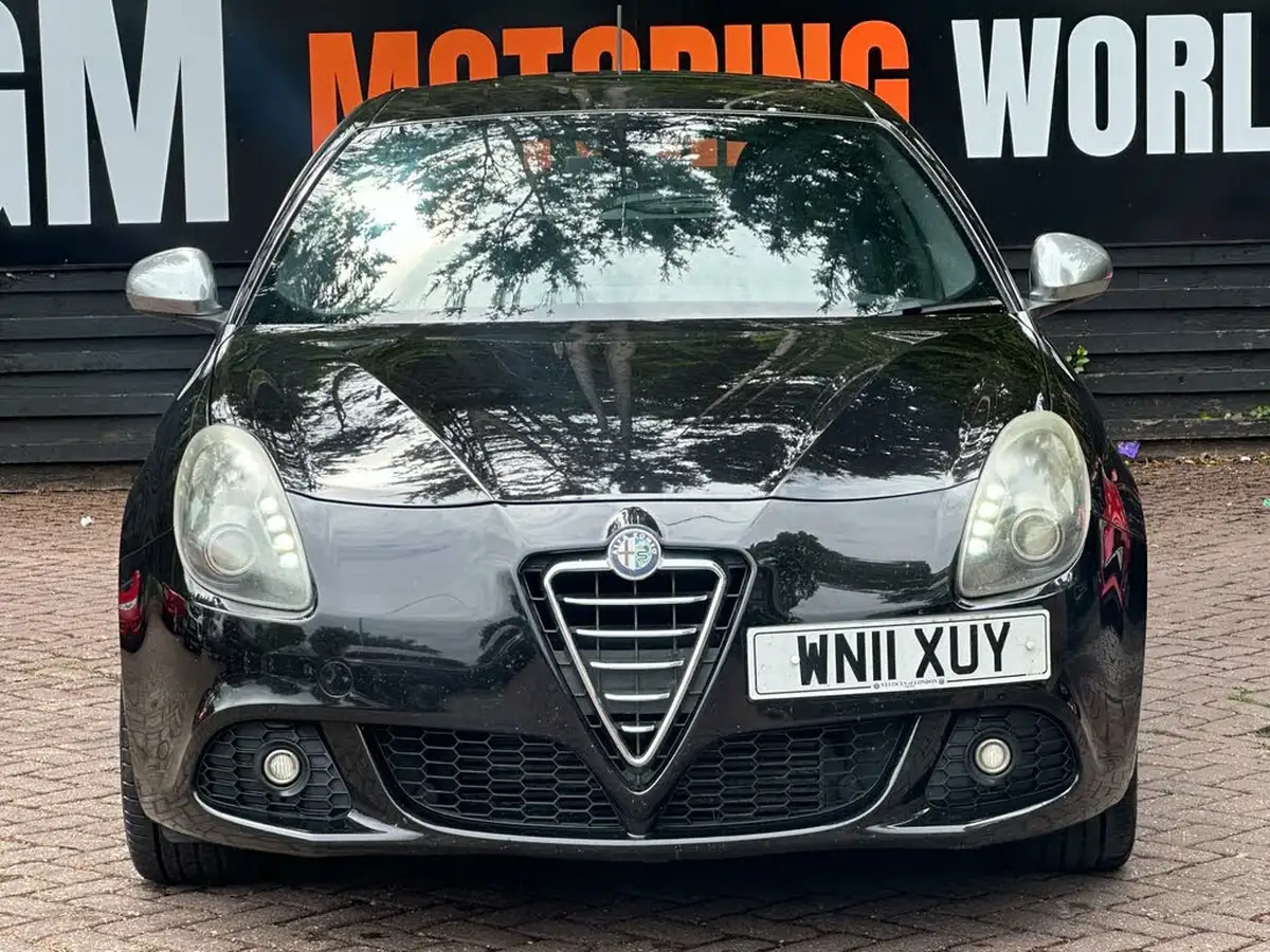 2011-alfa-romeo-giulietta-20td-veloce-170bhp-big-9