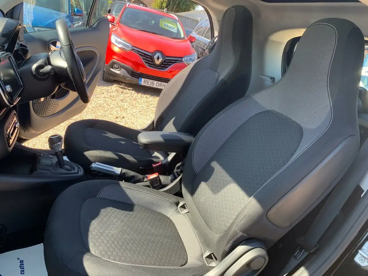 2021-smart-fortwo-eq-brabus-line-coupe-big-32